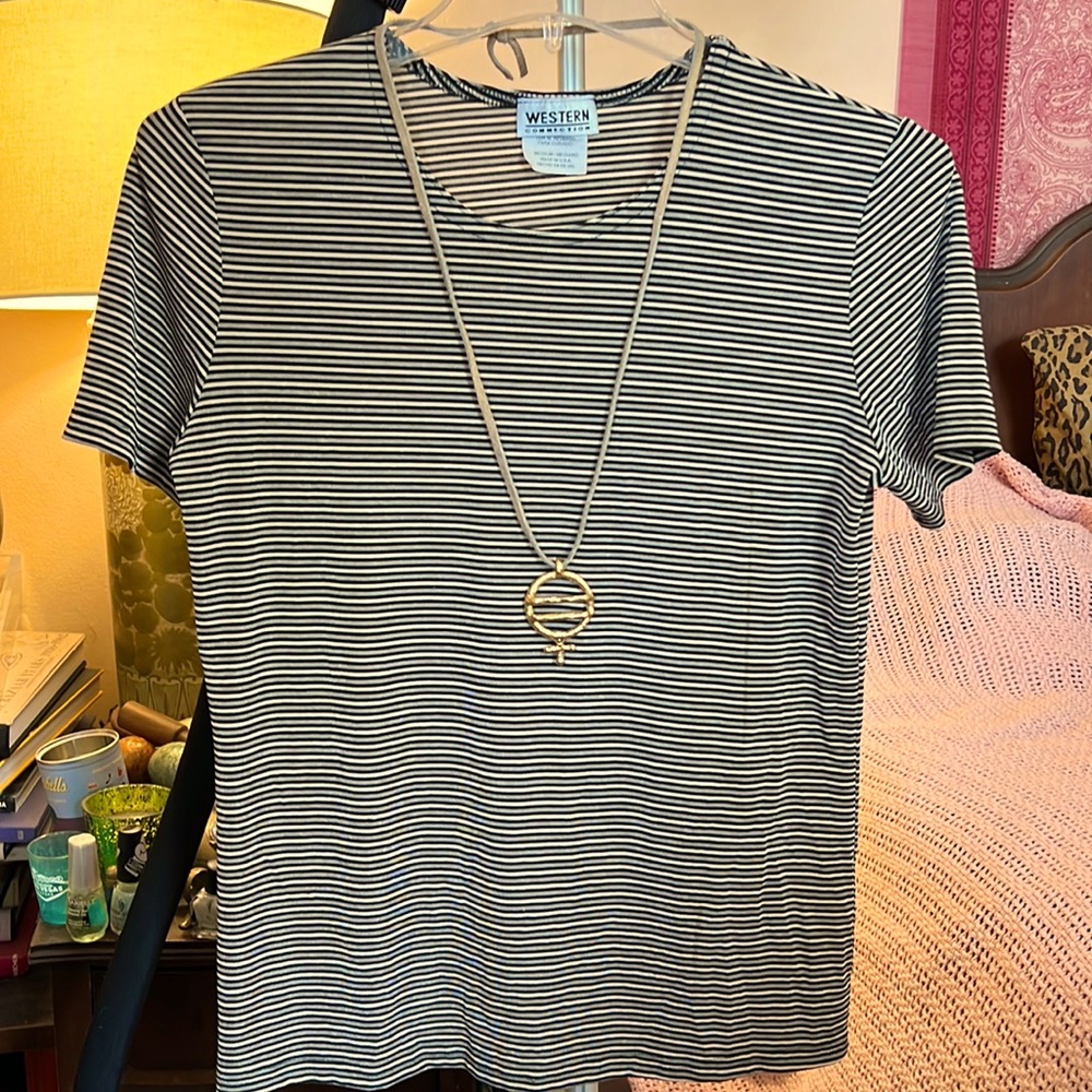SALE!! DEAL!! UNIQUE Minimalist Vintage 1990s Statement Necklace